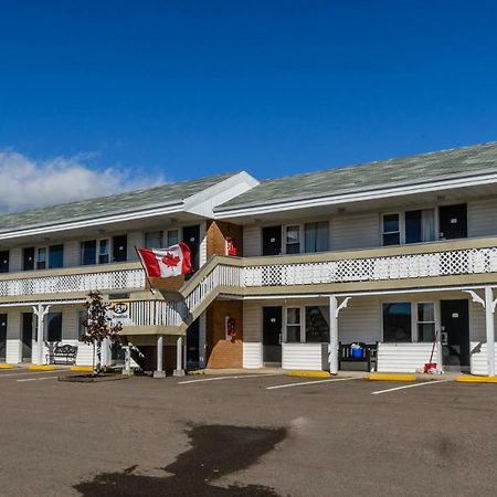 Hearthstone Inn - Port Hastings 外观 照片