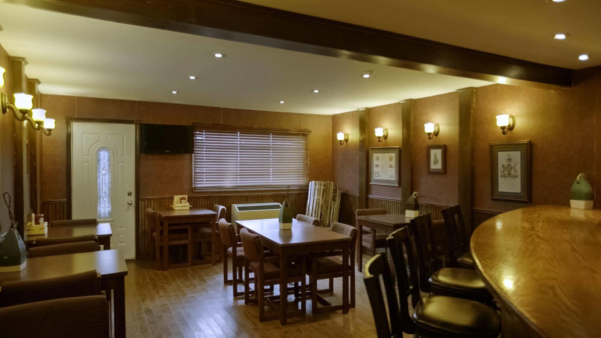 Hearthstone Inn - Port Hastings 外观 照片