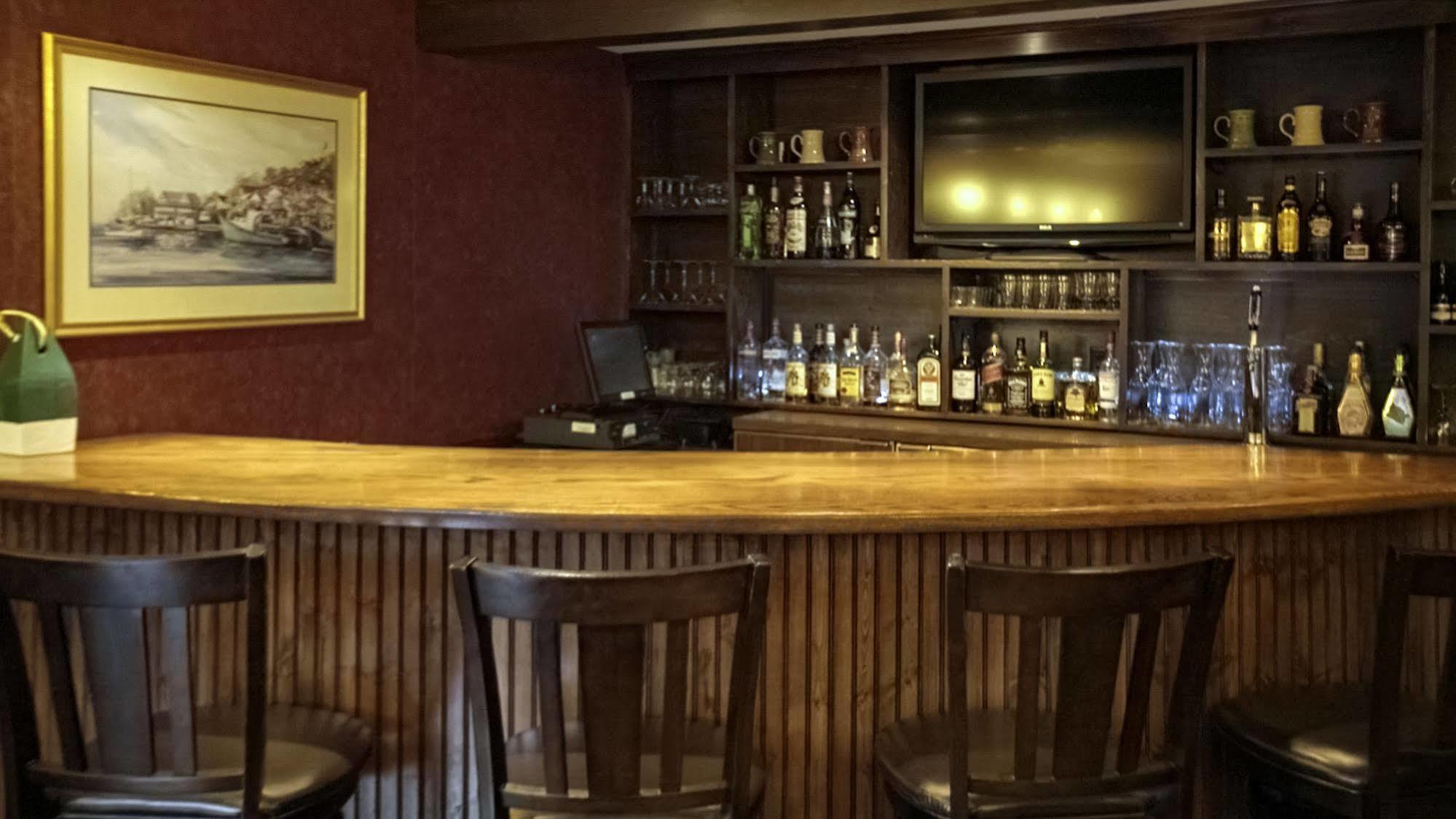 Hearthstone Inn - Port Hastings 外观 照片