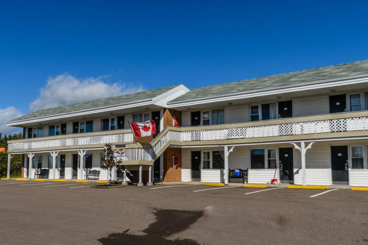 Hearthstone Inn - Port Hastings 外观 照片