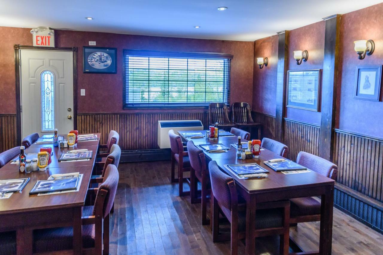 Hearthstone Inn - Port Hastings 外观 照片