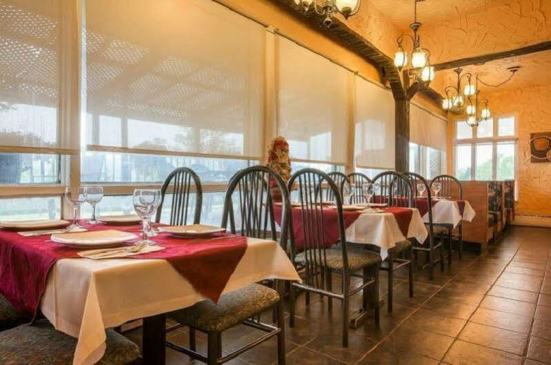 Hearthstone Inn - Port Hastings 外观 照片