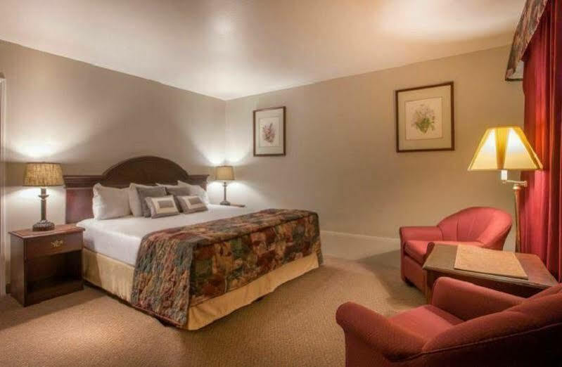 Hearthstone Inn - Port Hastings 外观 照片